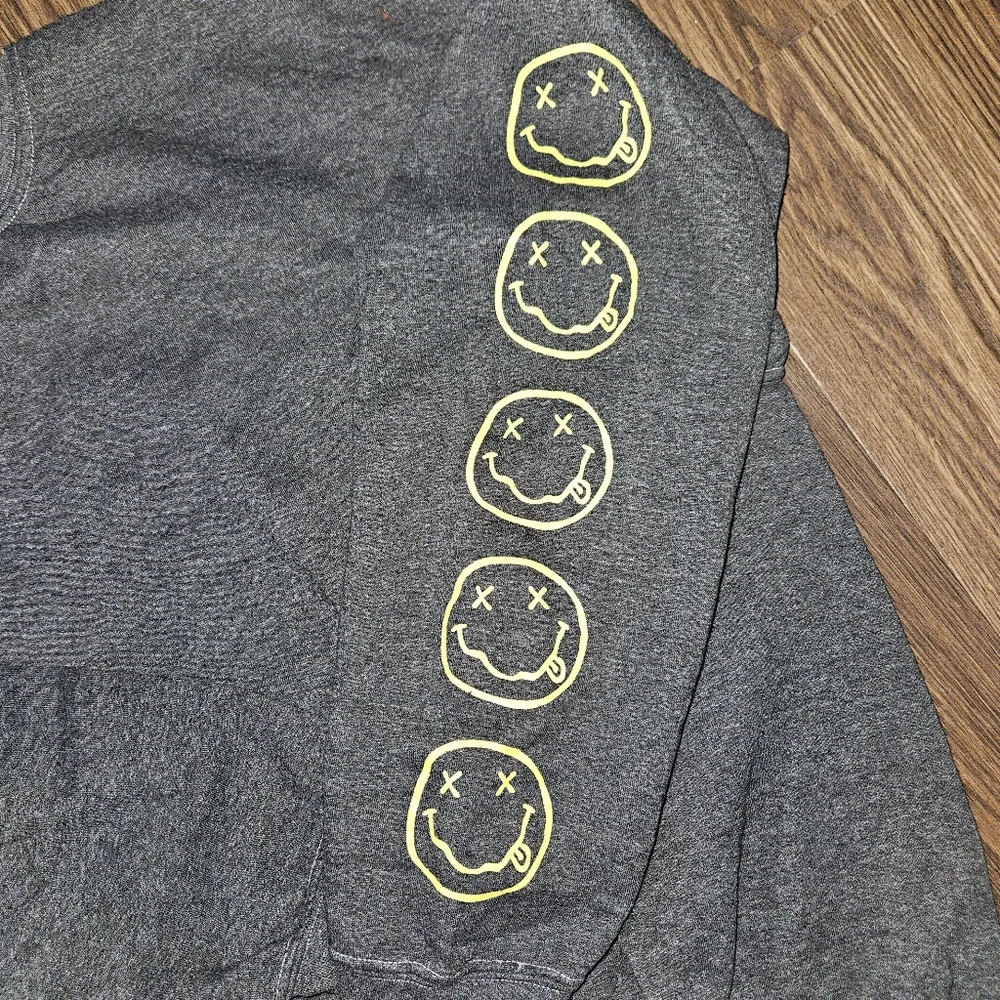 NIRVANA Nevermind Crewneck Sweater Gray Sweatshirt Yellow Graphics Small Medium